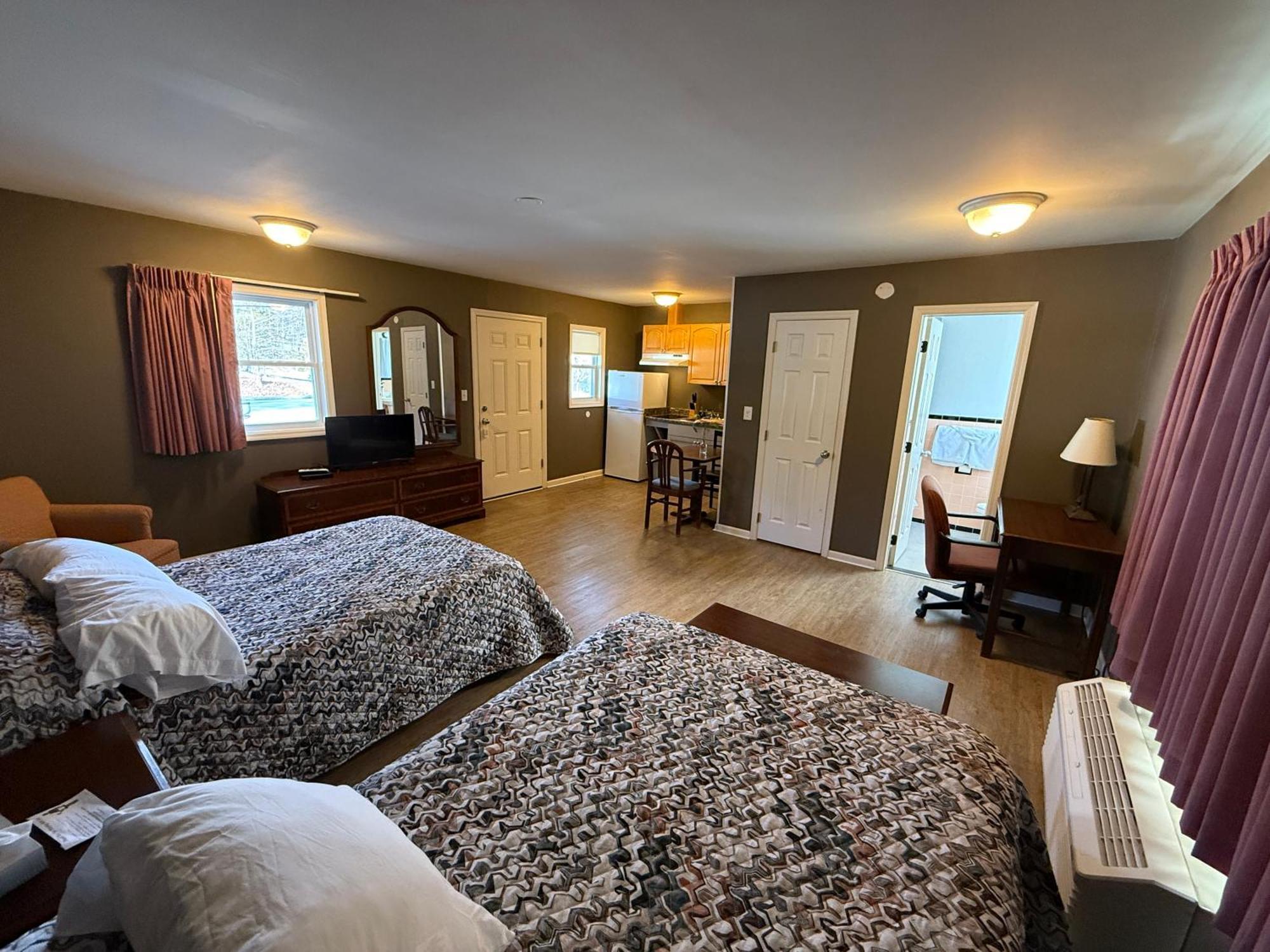 Heidi's Hotel