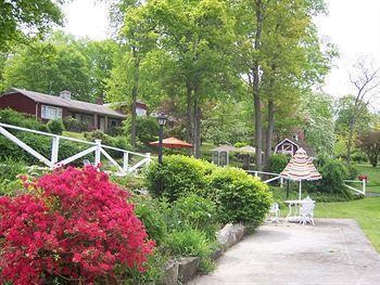 Heidi's Hotel Brewster