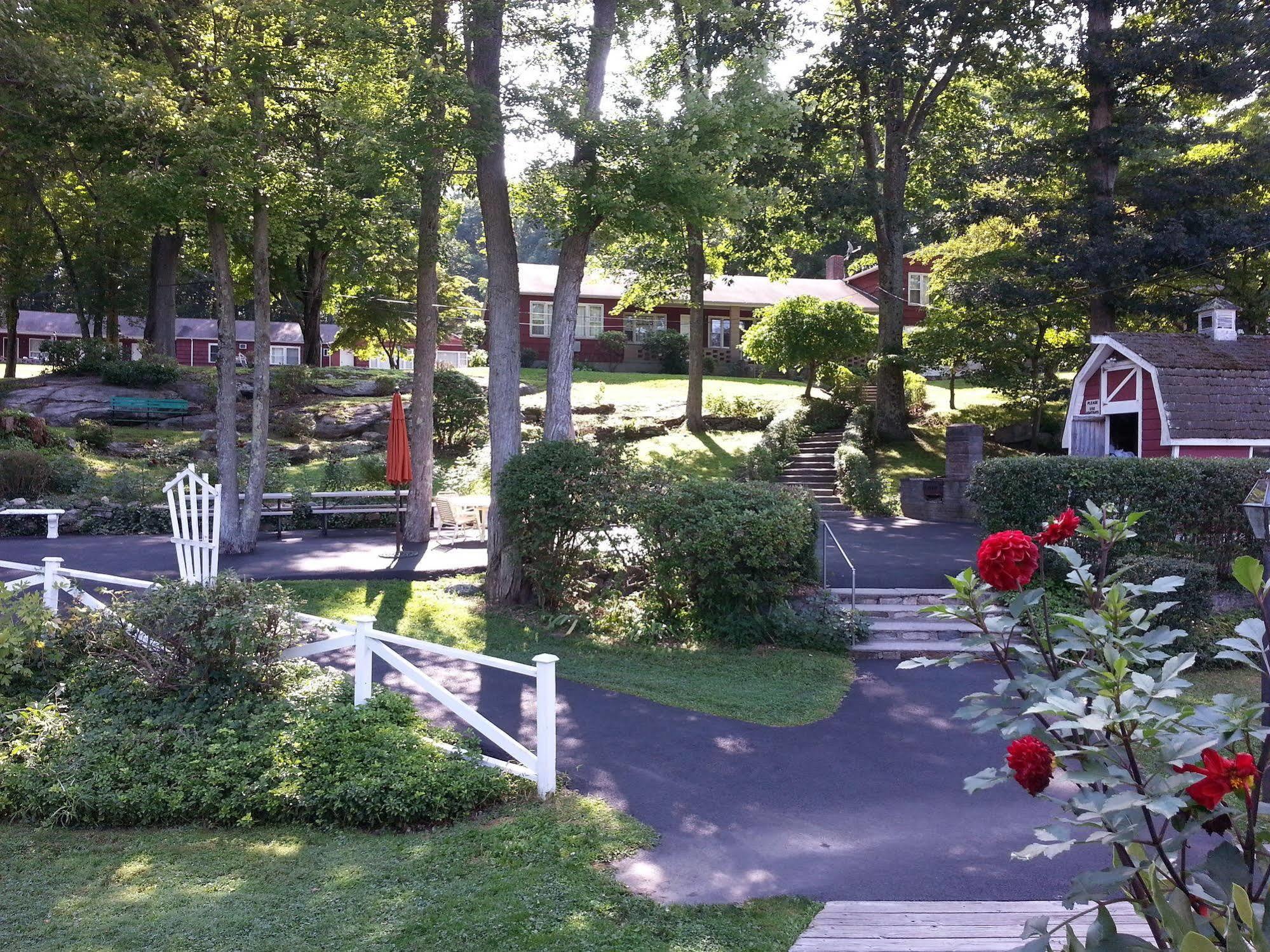 Heidi's Hotel Brewster
